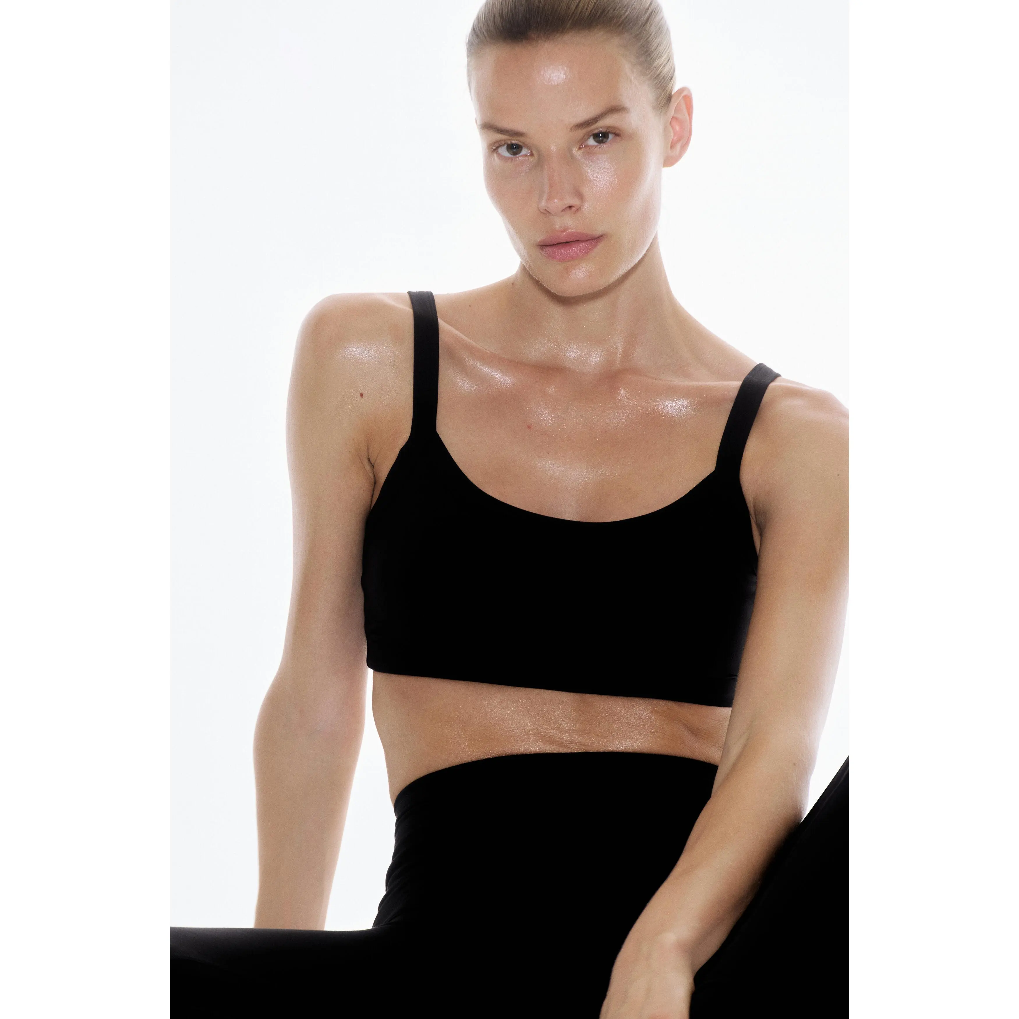 H&M Medium Support Sports bra with SoftMove™