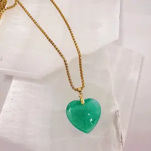 MEDIUM HEART GREEN JADE necklace