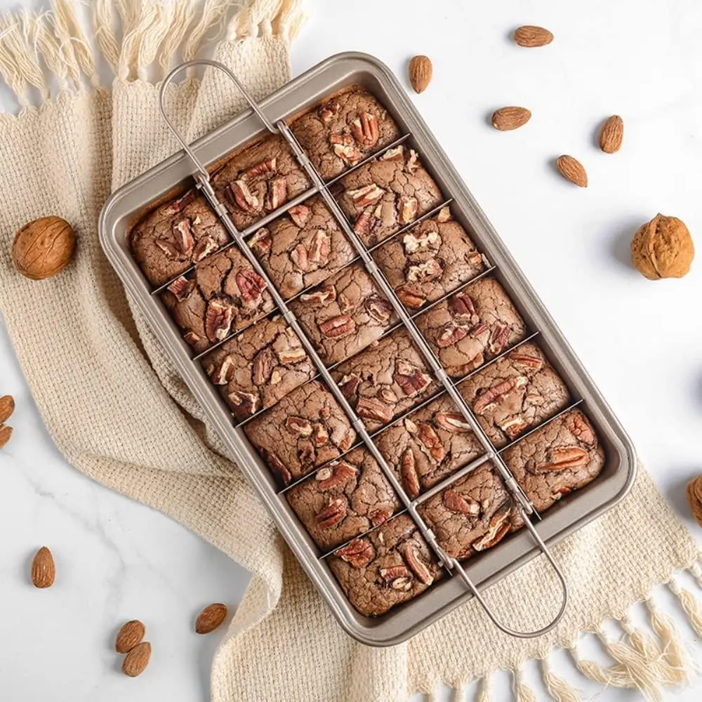 Brownie Baking Pan with Removable Divider, Non-Stick Brownie Pan with Pre-Sliced Sections, 18-Count Individual Brownie Maker High-Carbon Steel Rectangular Cake Mold Baking Molds Bakeware for Even Baking and Easy Serving, Baking Supplies