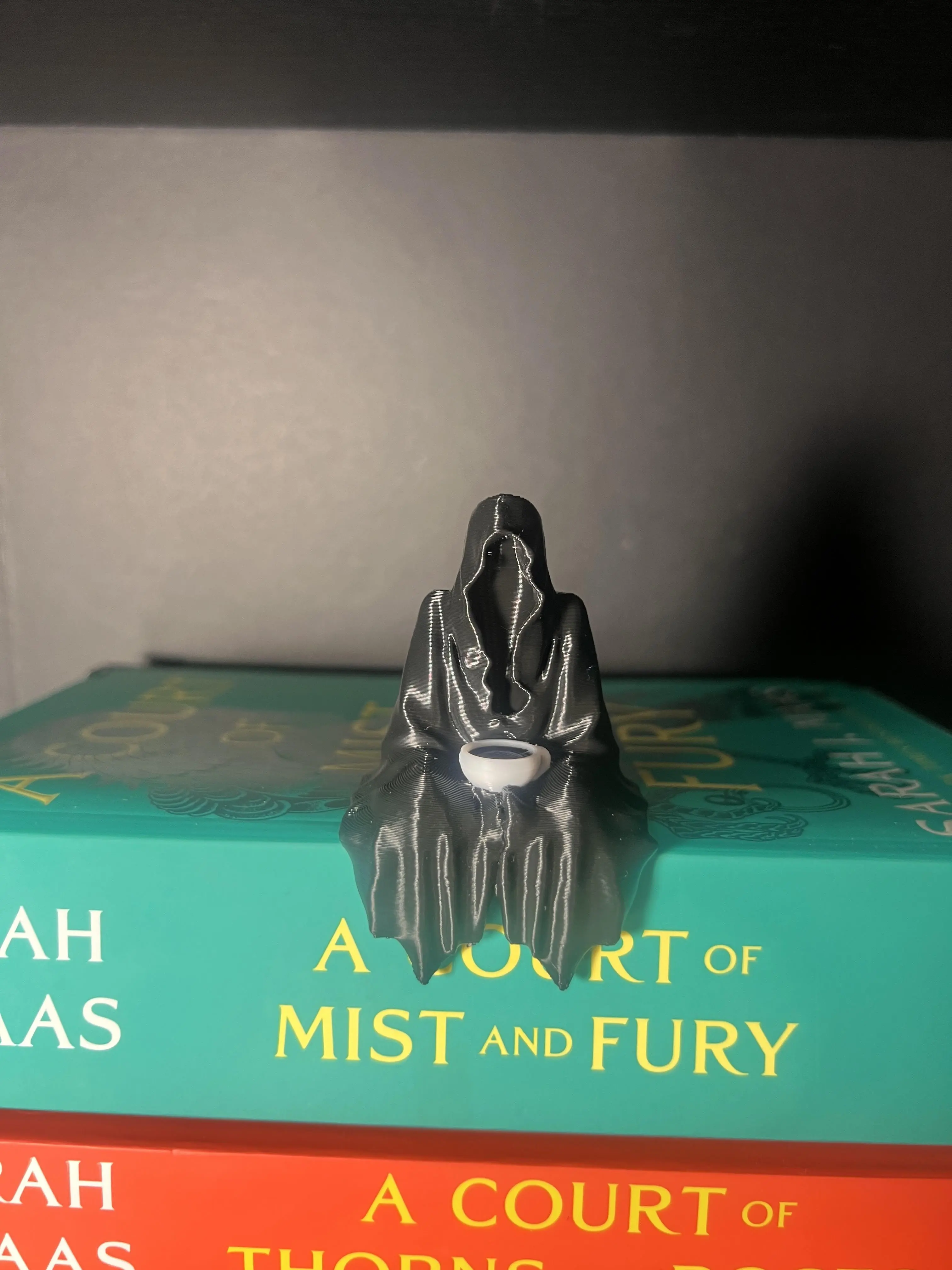 ACOTAR Suriel Plastic Decorative Figurine - Modern Home Decor, Collectible Statue, Decorative Figures for Acotar Enthusiasts, Fandom Celebration Ideal Gift, Figurines Decor