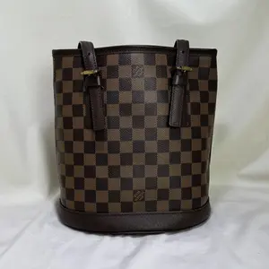 Pre-owned Louis Vuitton Damier Ebene Bucket Bag PM Vintage Tote with Matching Pouch Classic Checkered Design monica