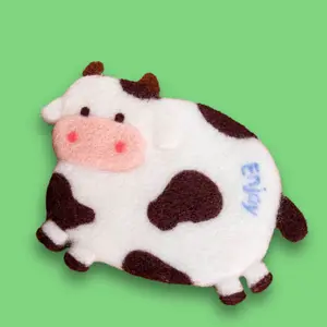 Enjoy Cow Coaster – Beginner Wool Felting Kit with Needles, Foam Pad & Tutorial