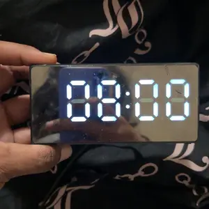 5MP WiFi Camera Clock 2.4g/5G Indoor Security Nanny Cam for Baby Monitor Dog with Motion Detection Night Vision Dual-Band 2.4G/5G Connectivity Smart Features Monitoring