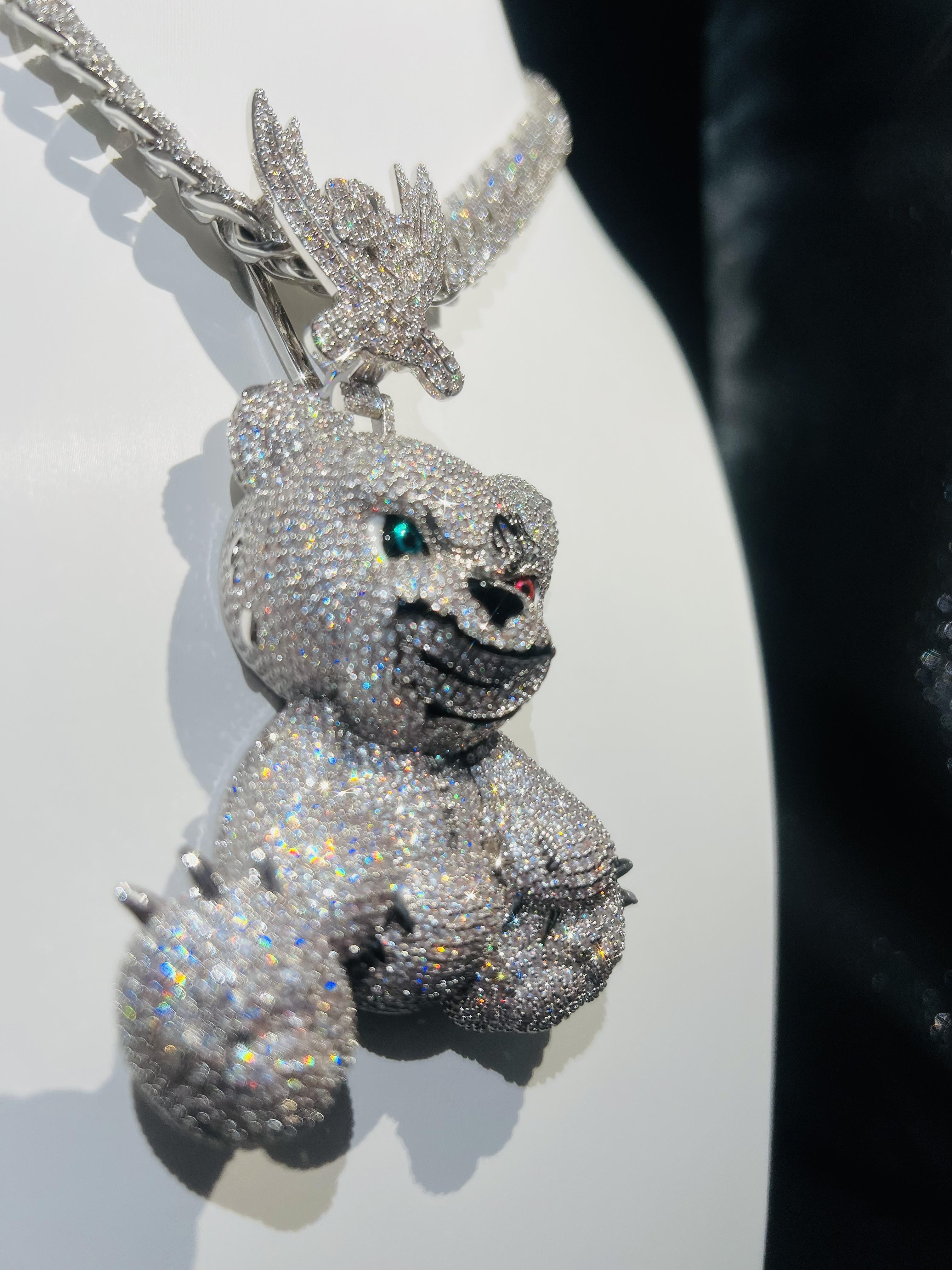 Luxury Little Ice Bear Customized Pendant Ice Crystal Electroplating Process Full Diamond Luxury Pendant Hip Hop Style Little Bear Silicone Diamond Path Tester Gold Plated Fashion Trend Hip Hop Street Culture Jewelry, Father's Day and Mother's Day Gifts