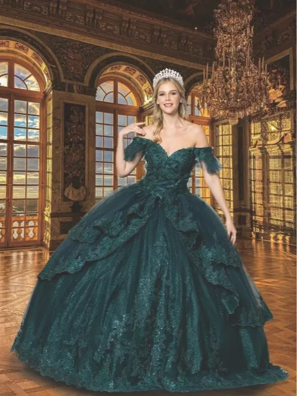 (LIVE 21) Quinceanera Ball Gown Dress  Split Skirt Lace Detail Glitter Tulle Formal Party Dress for Special Occasions