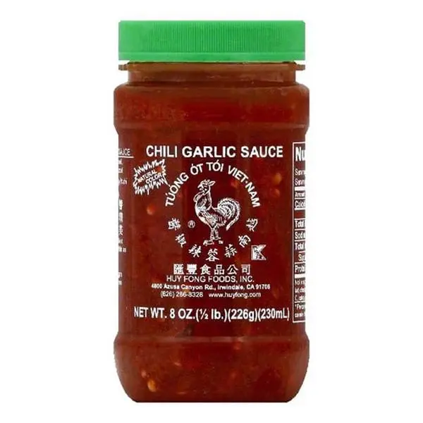 Huy Fong Foods Sriracha Garlic Chili Sauce 226g - Authentic Thai Flavor, Versatile Condiment for All Dishes