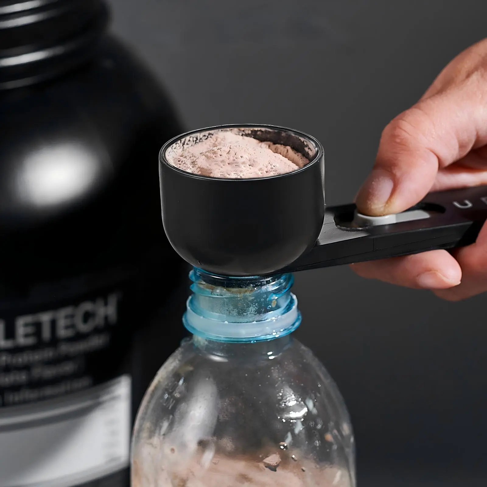 UFORU Plastic Multi-Purpose Scoop with Built-In Funnel - Mess-Free, Snap Fit Coffee Brewing Tool, Measures 1tbs for Narrow Bottles, Protein Powder, Baby Formula