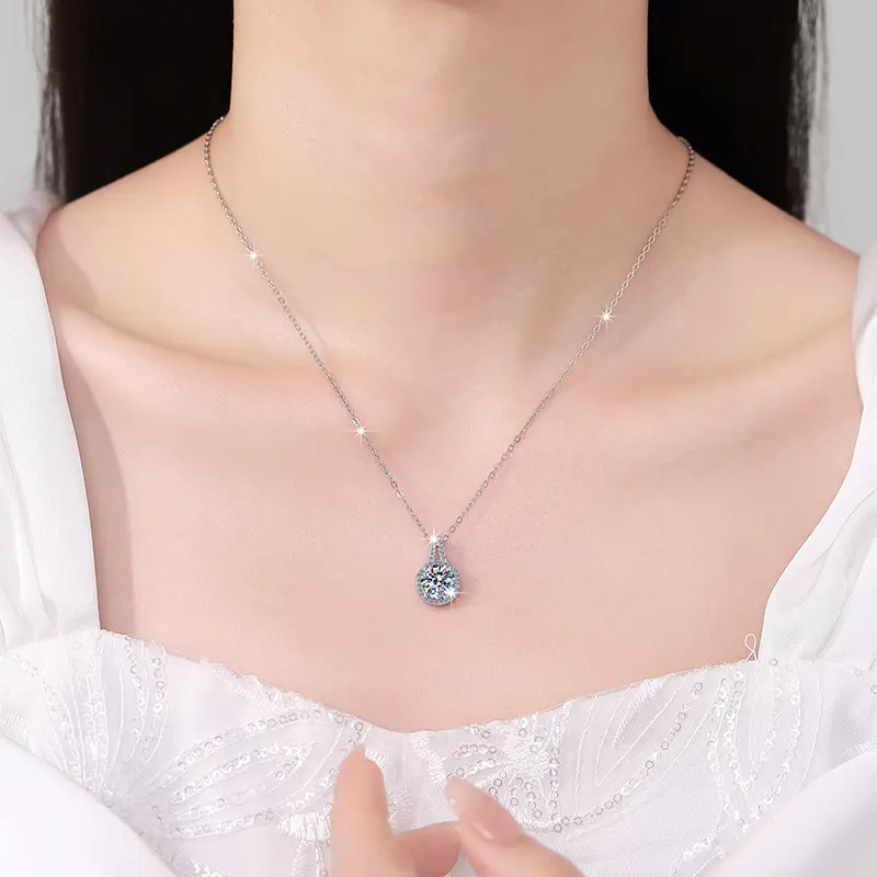 1ct Moissanite necklace pendant, silver plated with 18K, classic round jewelry set, simple and fashionable, perfect for engagement, wedding, or as a gift,J006D