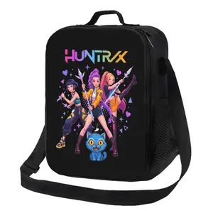 Large capacity Kpop anime-themed lunch bag, can be carried by hand or over the shoulder as a picnic bag.