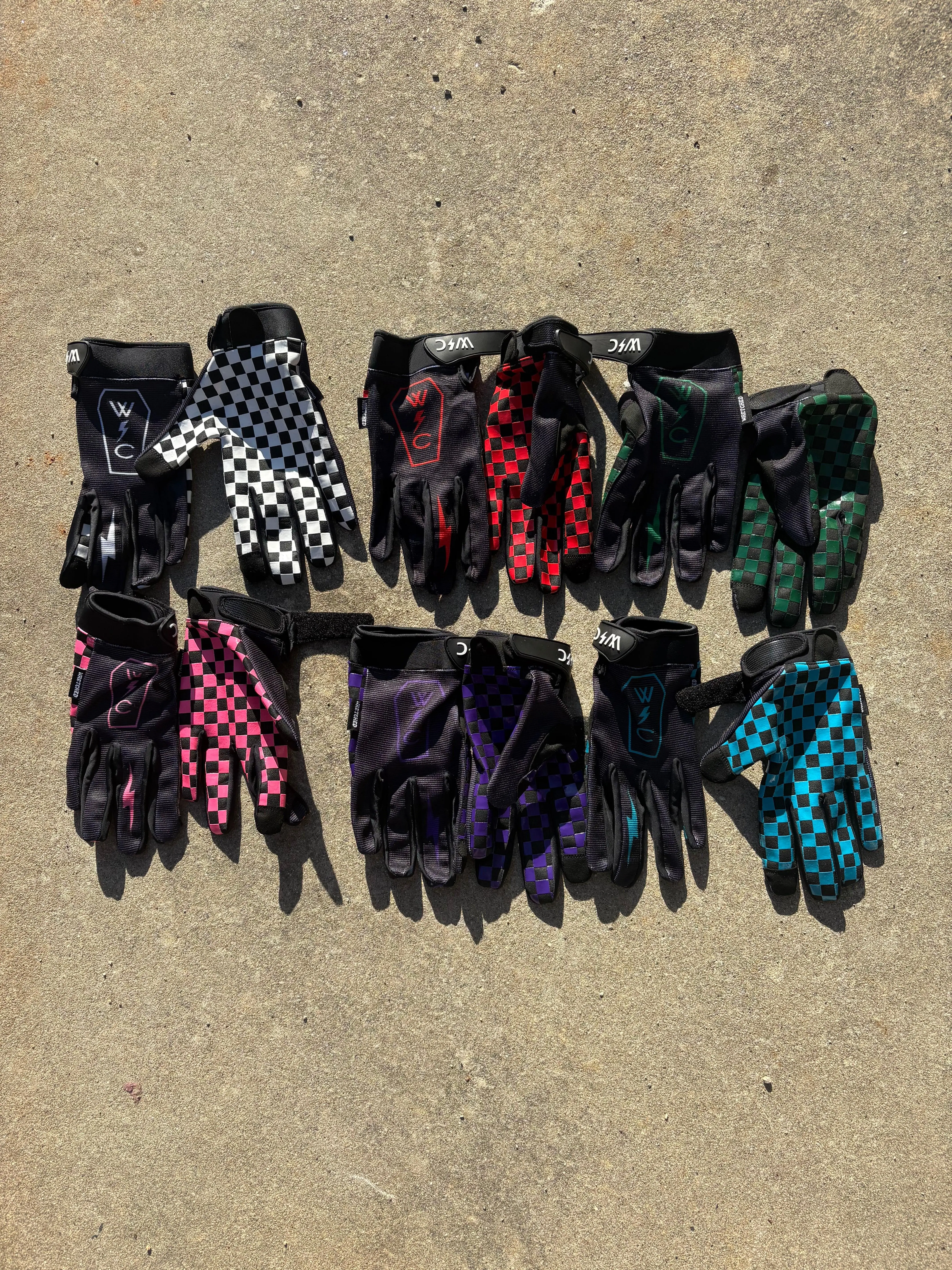 Checkerboard gloves