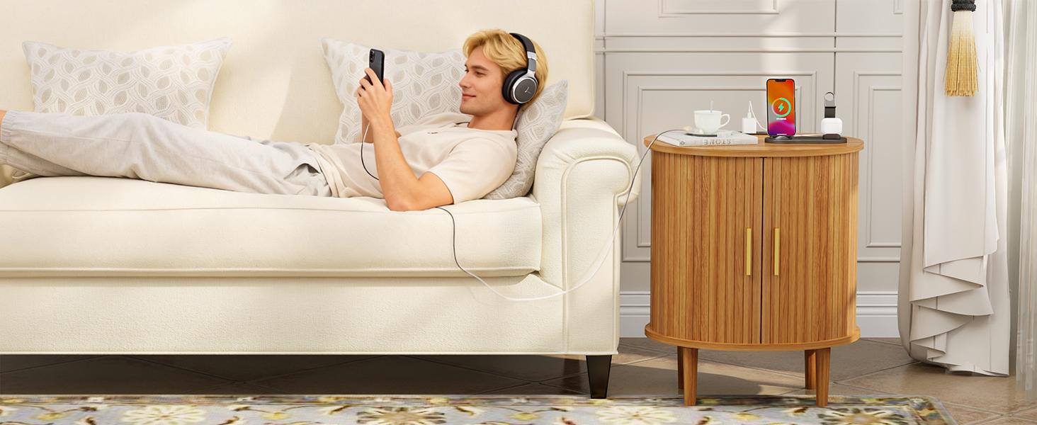 DHH Modern Yellow Oak Oval Nightstand with Charging Station, Aesthetic Bedside Table with Power Outlets, Versatile Fluted End Table for Living Room, Bedroom & Entryway