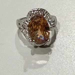 Sz 6 3/4 champagne glass ring in silvertone