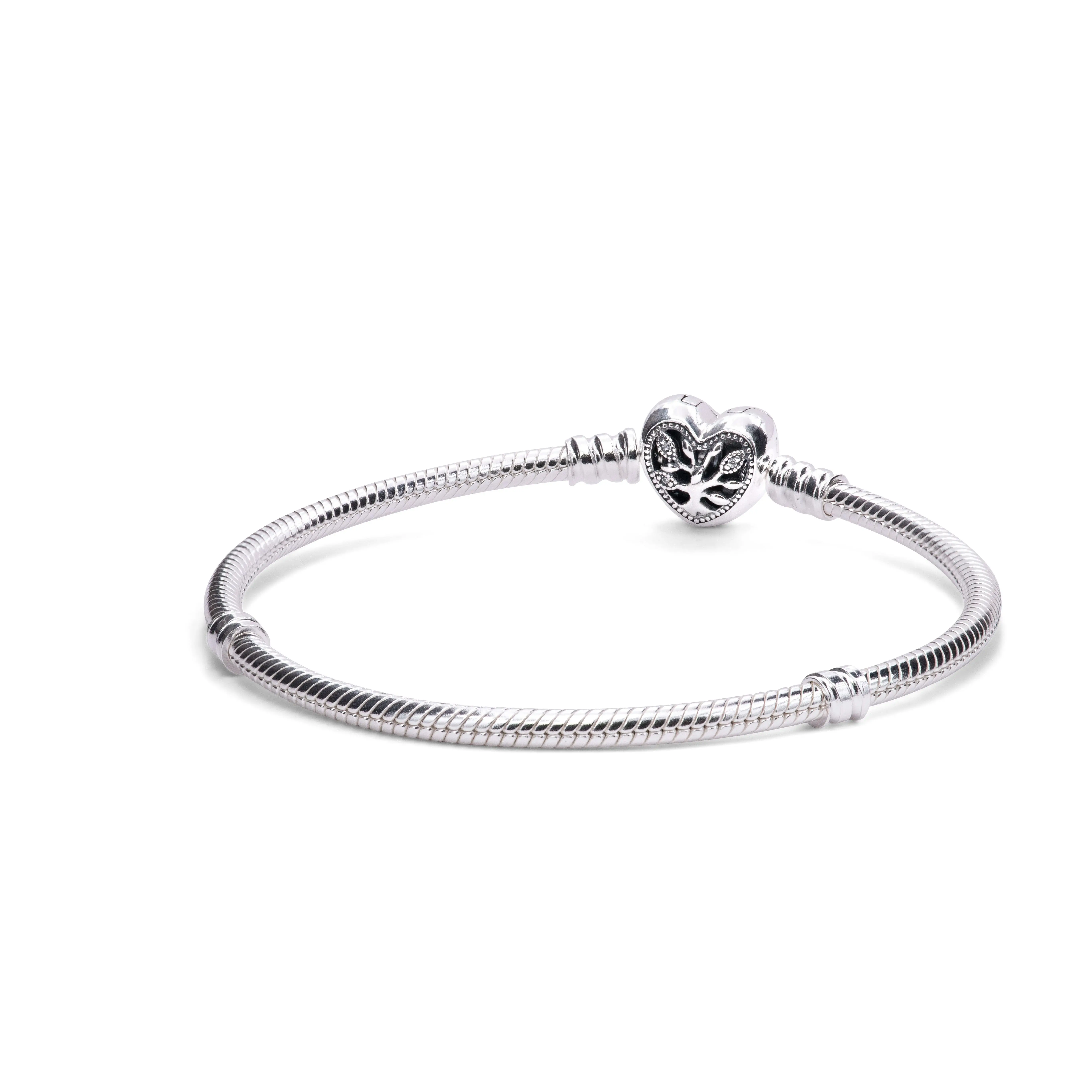 PANDORA 925 Sterling Silver Unisex Moments Family Tree Heart Clasp Snake Chain Bracelet with Cubic Zirconia for Adults - 21 598827C01-21, Fine Silver, Openwork Leaf, Keeping Family Bonds, Leaf Detail