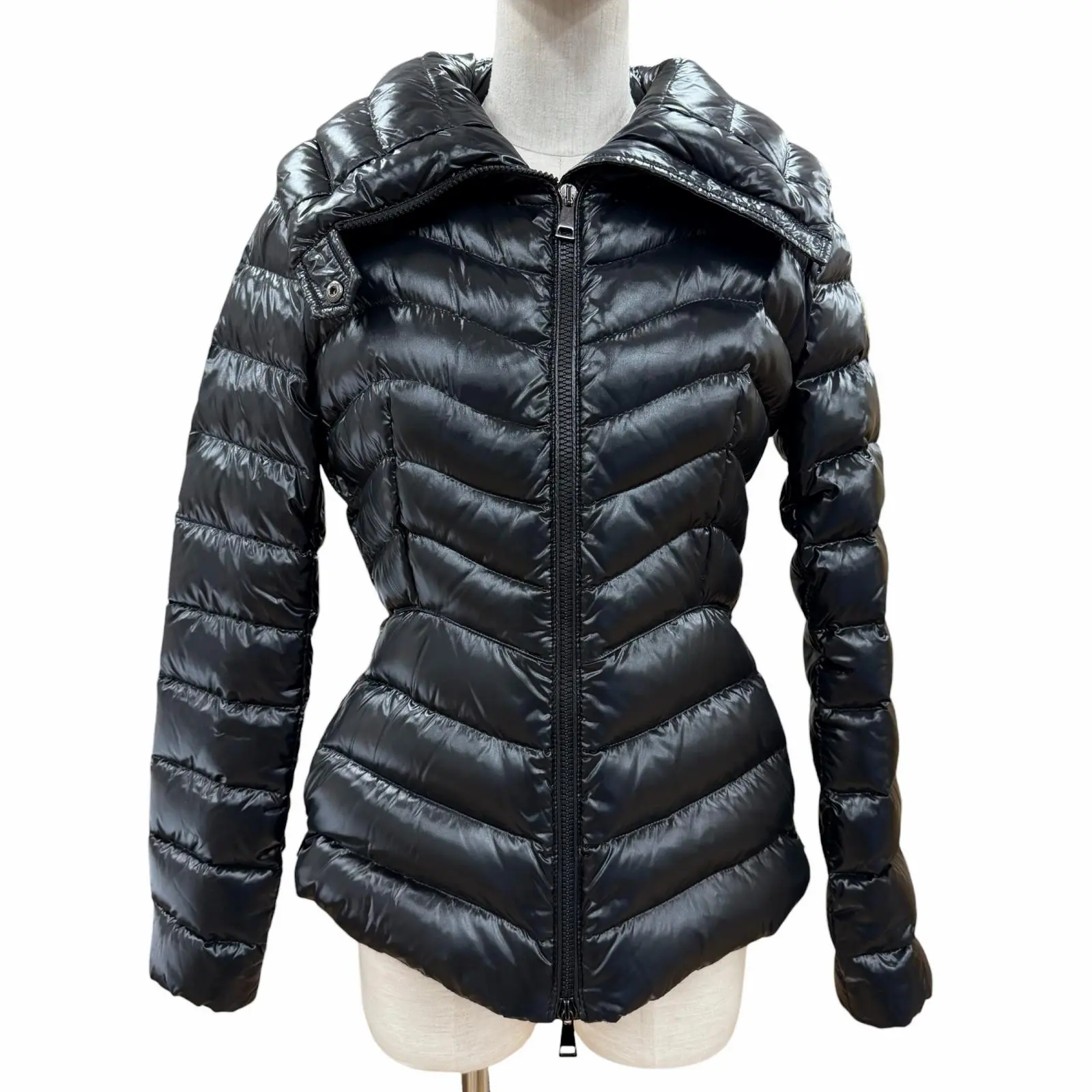 Pre-owned MONCLER Nylon Small Leather Goods Down Filled Jacket