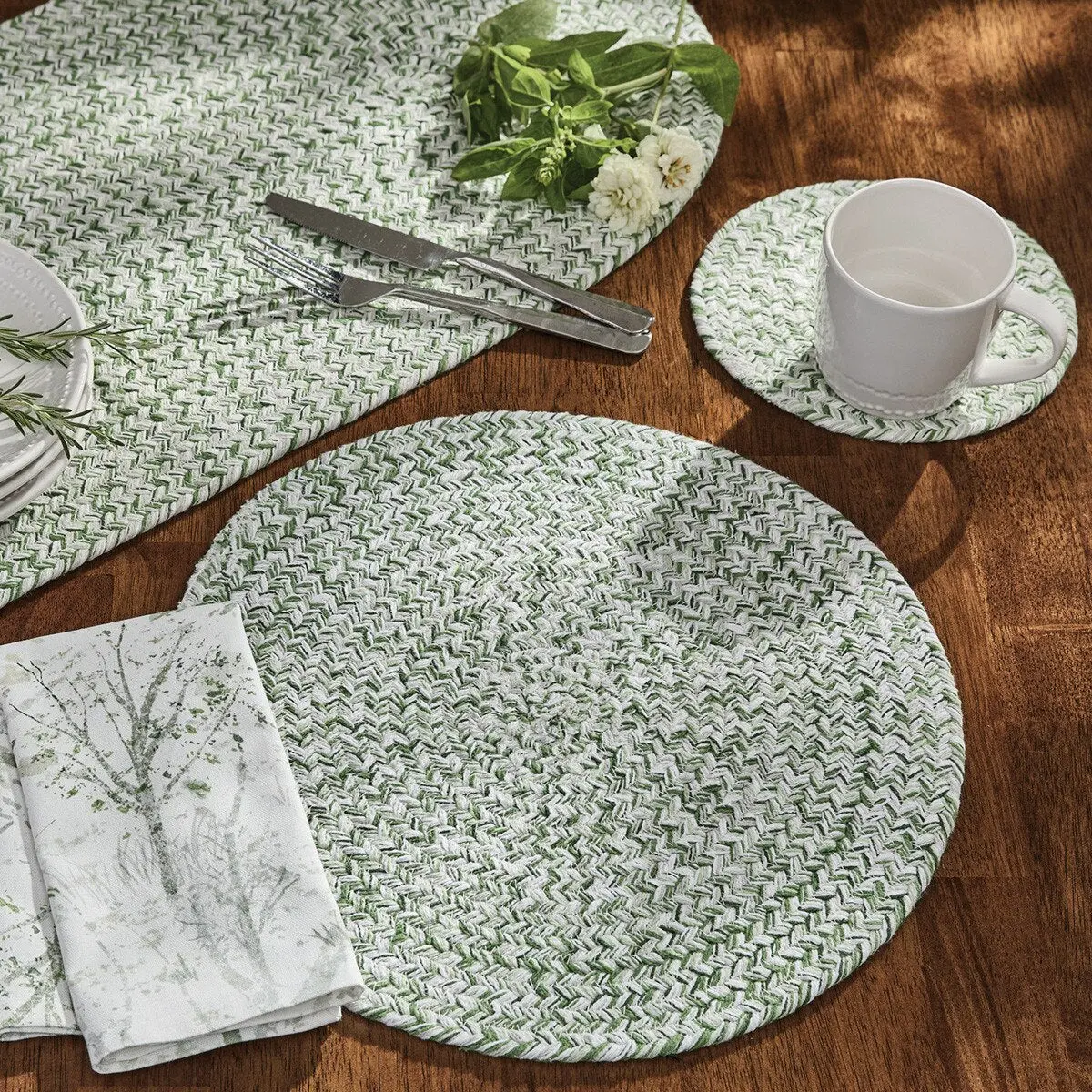 Mint & White Braided Round Placemats, 15" Dia Kitchenware Dinnerware Set of 4 Mats for Dining Table, Cotton