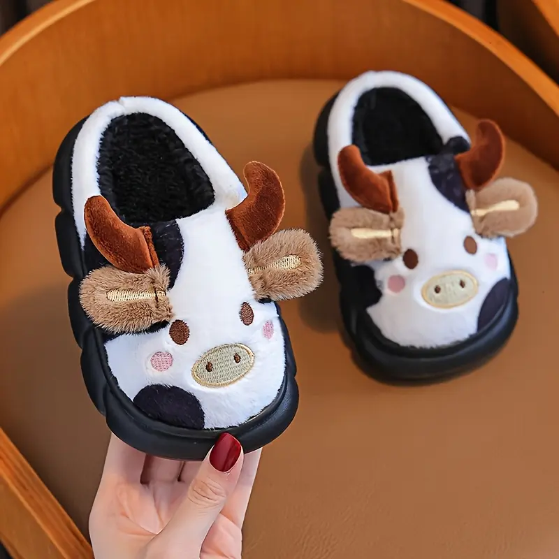 Kids' & Family Cow Theme Unisex Indoor Wear Slippers - Breathable, Lightweight, Playful Design, Parent-Child Matching, Autumn/Winter Home Footwear, Cute Milkmaid Style, Big Ears Feature, Breathable Shoes Set