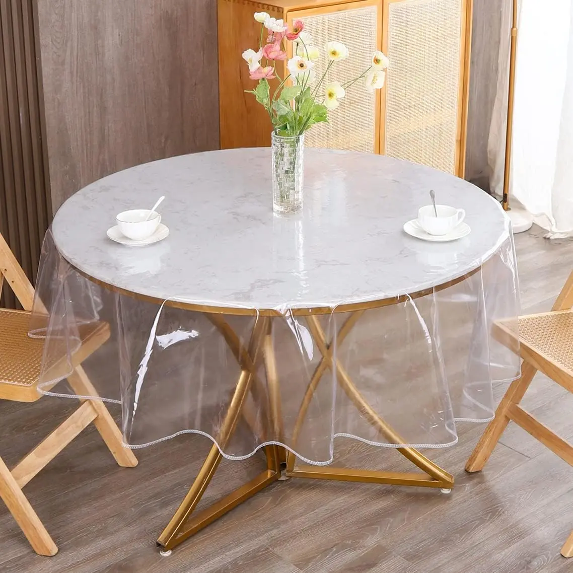 Clear Round Plastic Tablecloth Protector  Oil-Proof PVC Table Cloth Stain-Resistant Wipeable Table Cover for Round Table