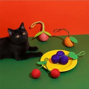 ZEZE Fruit Sisal Rope Ball Cat Toy - Interactive Play for Cats