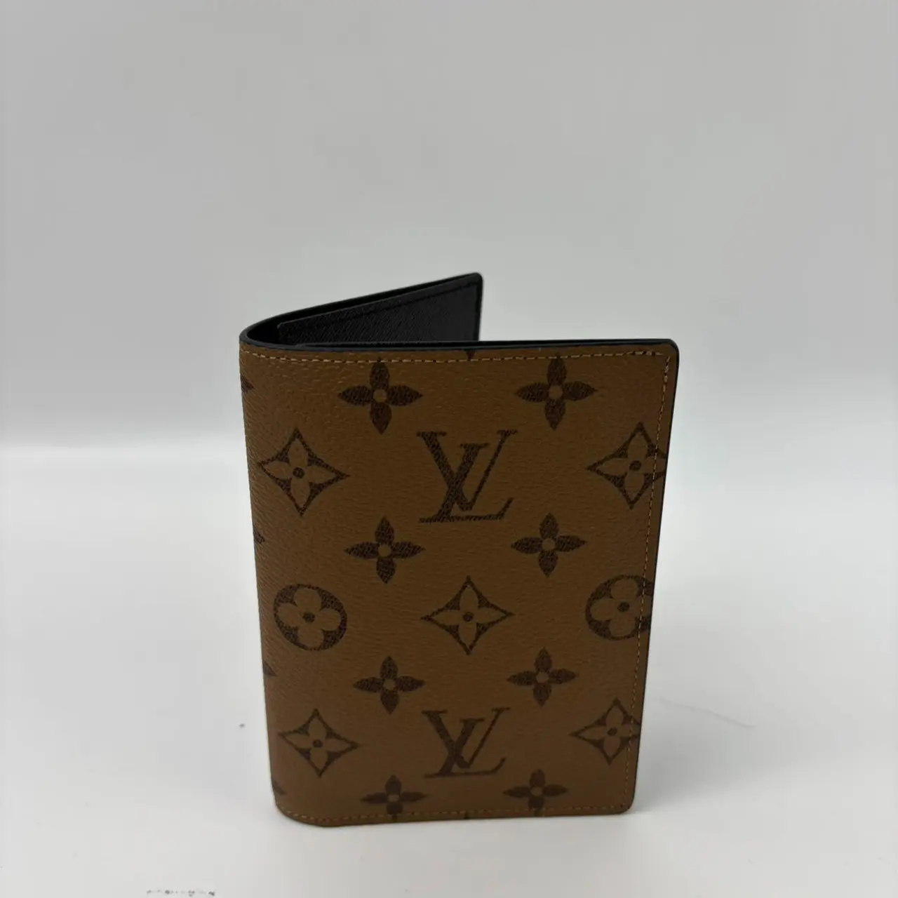 Pre-owned Louis Vuitton canvas Small Leather Goods passport holder no.6 【Senza 2U】