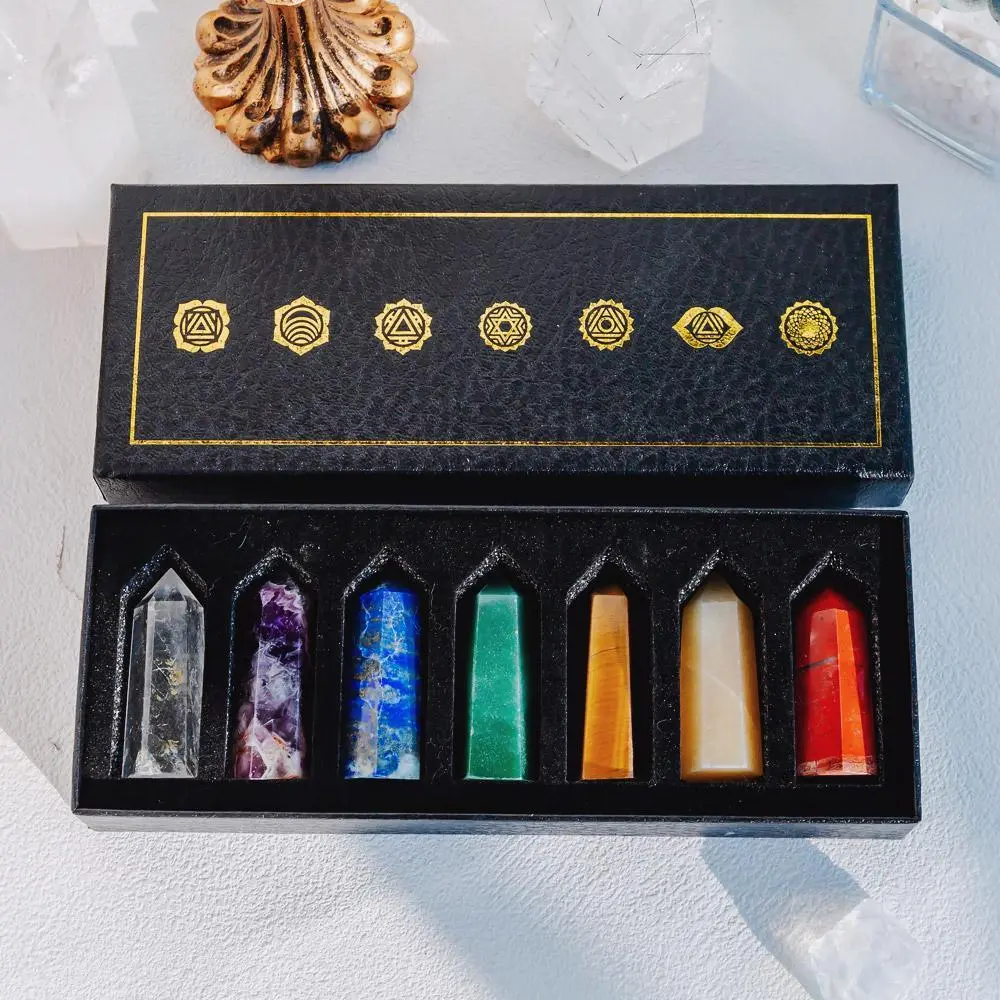 Natural Crystal Point Gift Box with Seven Chakra Stones - Clear Quartz, Amethyst, Lapis Lazuli, Green Aventurine, Tiger's Eye, Orange Calcite, Red Jasper for Energy Healing and Protection