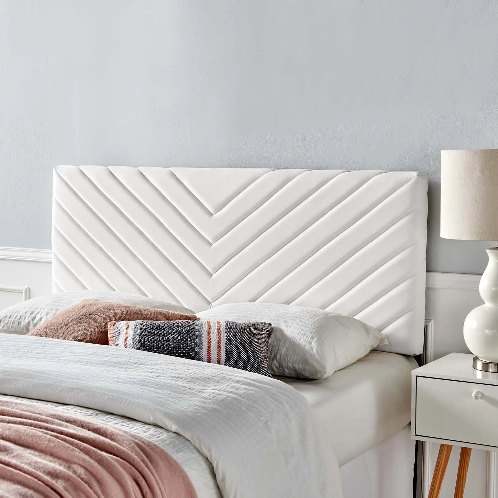 Modway Alyson Fabric Upholstered Headboard, Angular Channel-Tufted Performance Velvet, Upholstered Tufted Headboard for Full-Queen Beds in White, Headboards