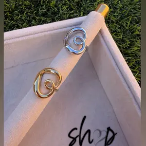 Coil Heart Vintage Ring - Unique Design, Ideal for Women