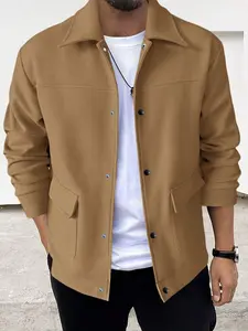 A men's outdoor solid color lapel button workwear style jacket with pockets, loose version casual trend top, warm and comfortable fabric, suitable for outdoor sports daily leisure, travel and other scenes in autumn and winter, Loose Fashion Jacket
