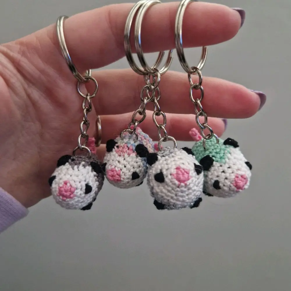 Microcrochet opossum keyring crochet amigurumi - handmade plushie keyring
