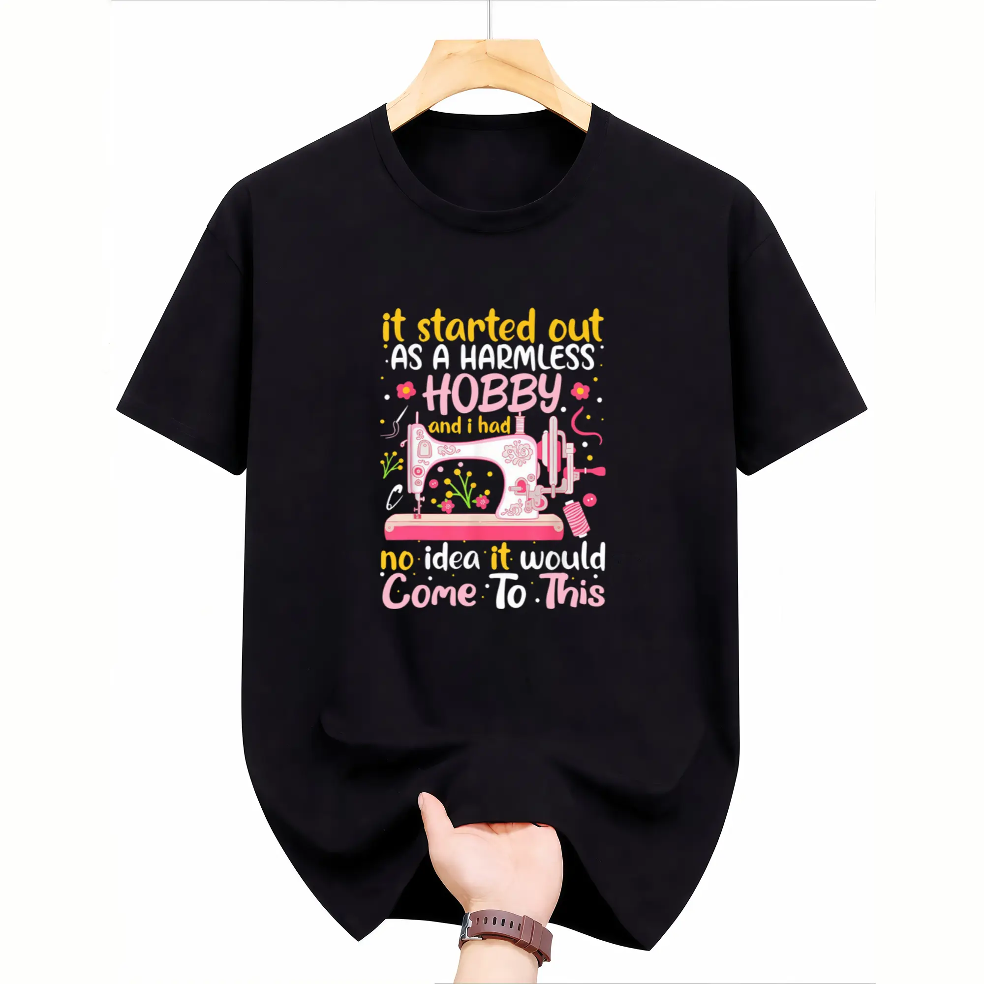 Women'S Fun Sewing And Patchwork T-Shirt - "It Began As a Easy Hobby..." Graphic Tee Featuring a Sewing Machine And Floral Artwork, Black Casual Crew Neck Shirt, Ideal for Craft Enthusiasts, Comfortable Year-Round, Great Gift for Women Who Sew