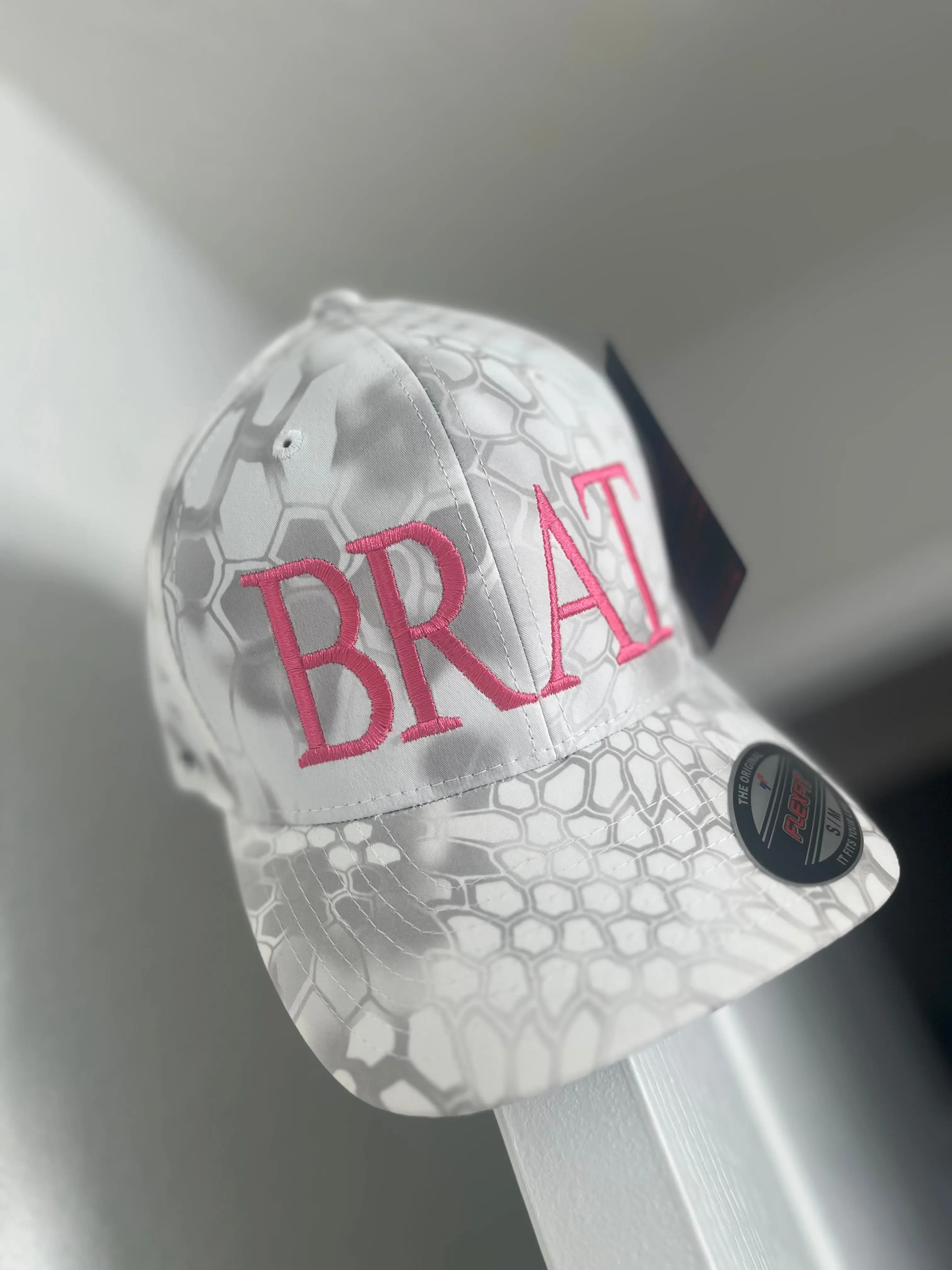 Unisex BRAT Kryptek Flexfit Wraith Camouflage Hat - Wraith Camo Print, Casual Stretch Fabric, Embroidered Logo, Head-Hugger Design, 1 Size