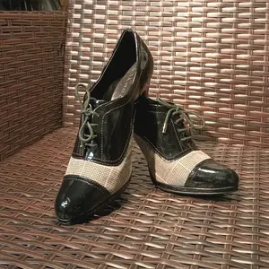 Anne Klein Retro-Style Patent Leather Oxford Heels with Plaid Pattern - Cuban Heel, Round Toe
