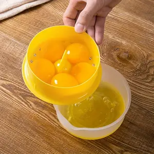 Large Capacity Egg Yolk Separator, Easy Clean Egg & Yolk Filter, Durable Plastic Kitchen Tool, Kitchen Gadgets, Ideal for Home & Restaurant Use, Kitchen Utensils