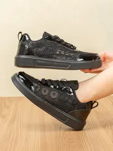 Women's Casual Board Shoes, Hollow Out Floral Design, Comfortable Breathable Laces, Flat Sole, Fashion Trendy, Summer Bestseller