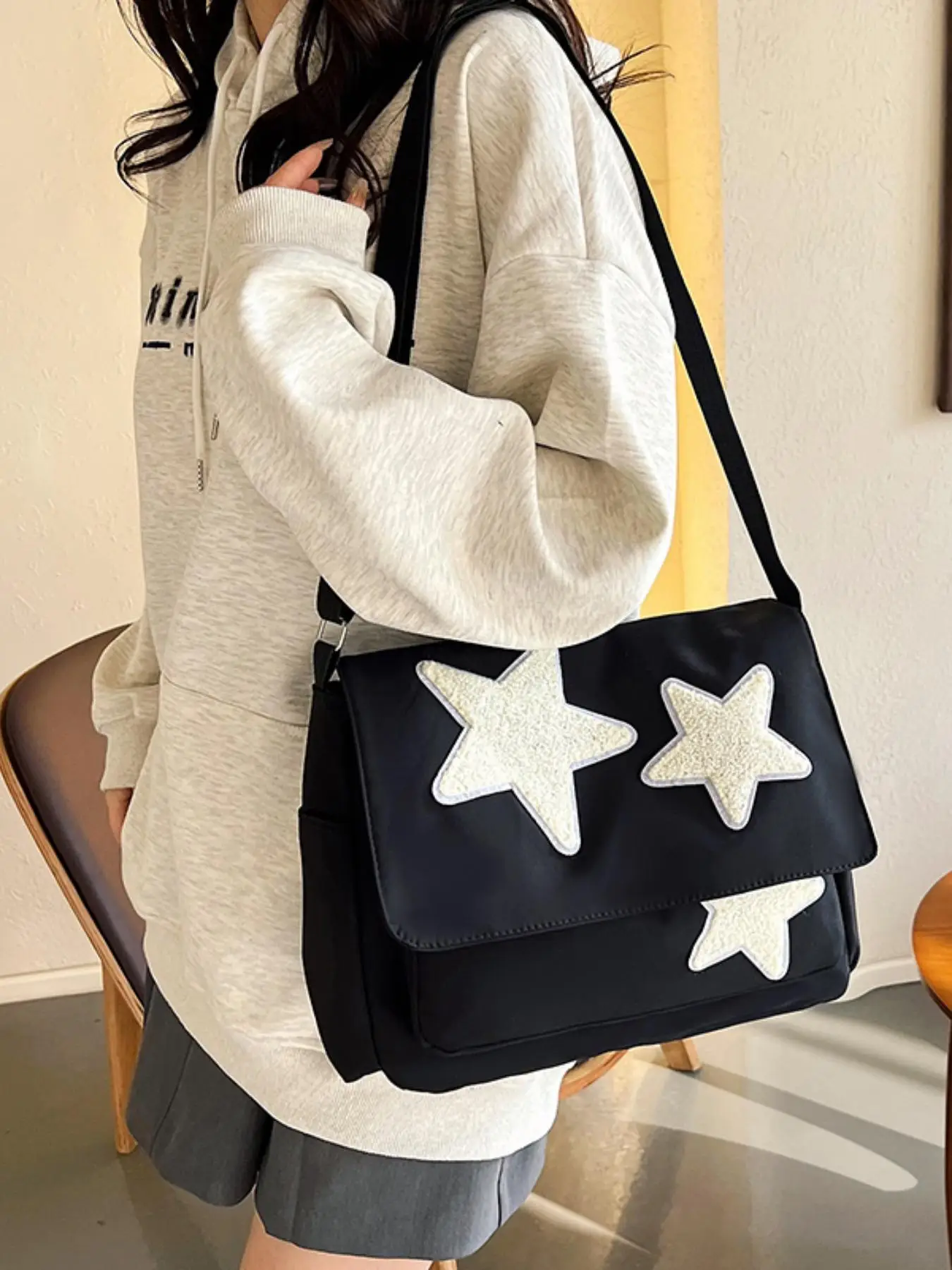 Women's Summer Casual Large Capacity Messenger Bag, Trendy Star Design Crossbody Bag, Chic All-match Stylish Crossbody Bag for Daily & School Use
