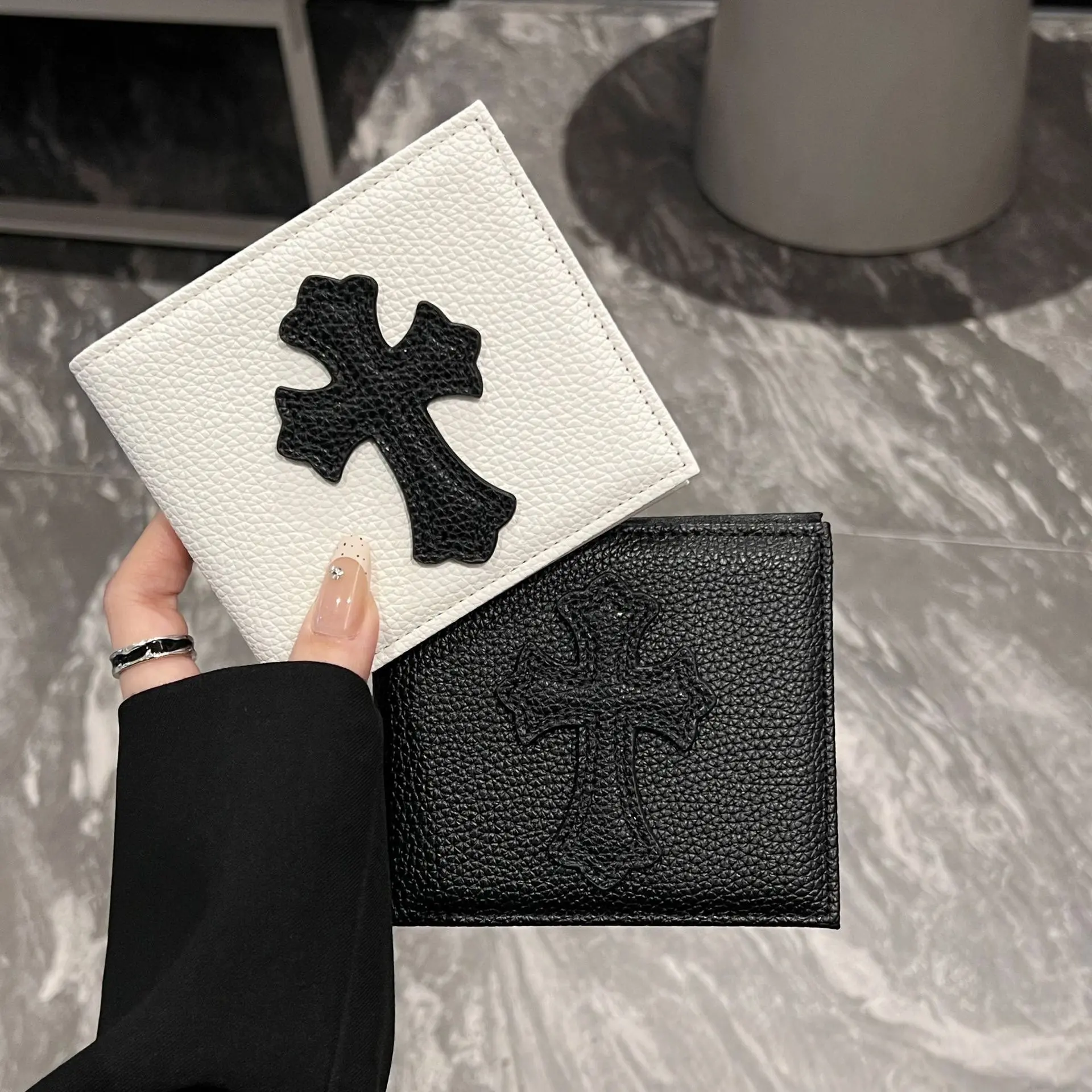 Gothic Cross Patch Bifold Wallet - PU Leather Men's Card Holder Coin Purse, Trendy Street-Style Cash Storage Pouch