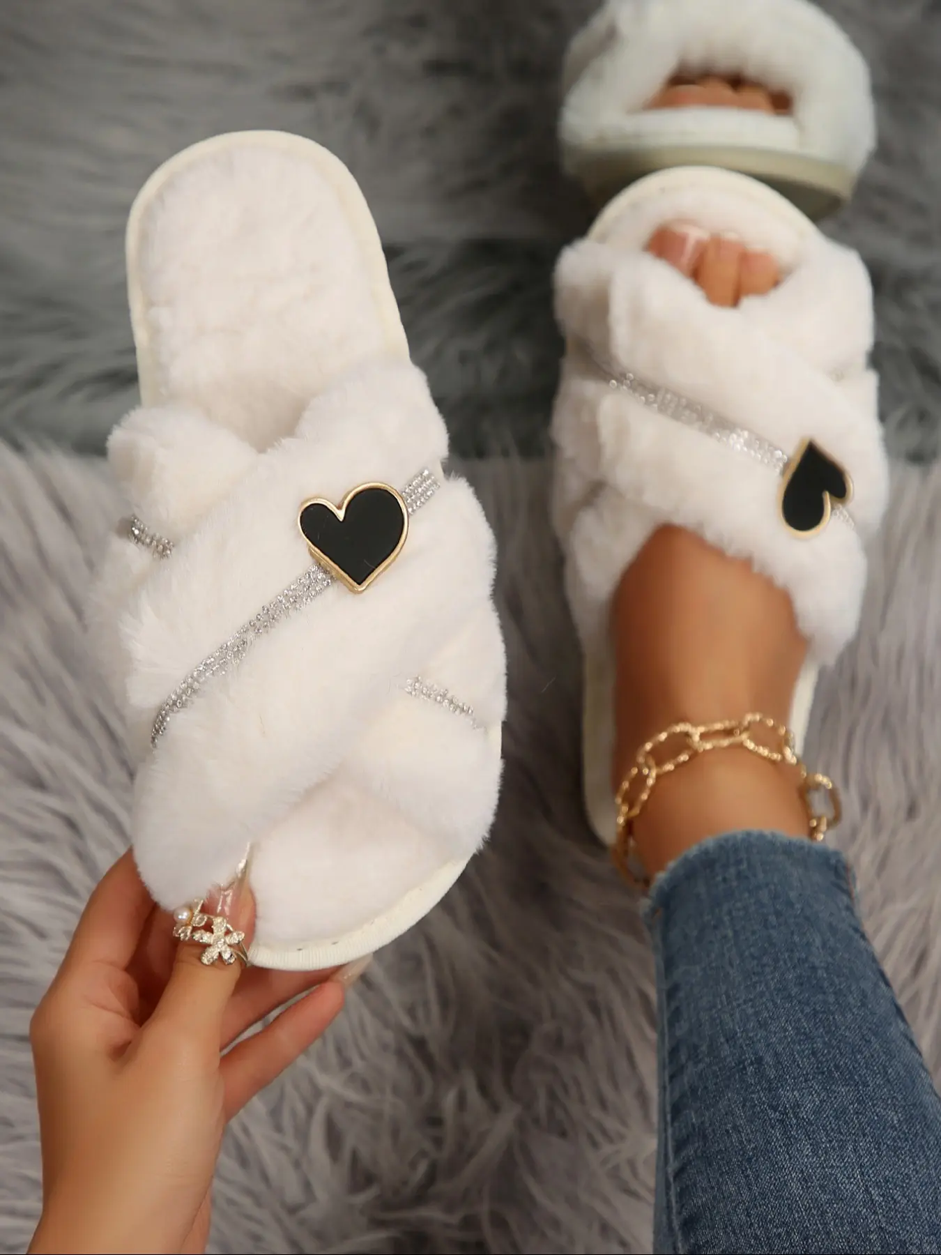 Women's New Fuzzy Home Slippers, Fuzzy House Slippers, Casual Slipper, Fashion Design, Cross Strap, Heart & Stripe Rhinestones, Soft Plush, One-Piece Wear, Fall&winter, Soft Non Slip