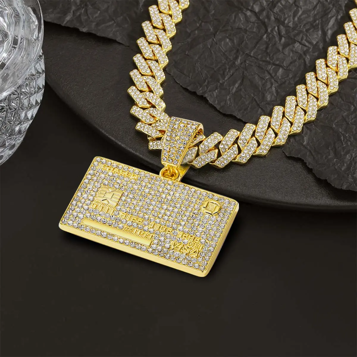Iced Out Bank Card Pendant Necklace, 20-Inch Cuban Link Chain for Men Women, Sparkly Hip Hop Jewellery, Fade-Resistant Rhinestone Accessory, Cuban Link Design, Iced Out Style, Exquisite Chain Jewelry, Streetwear Chic, Sparkly Diamond Chain Necklaces