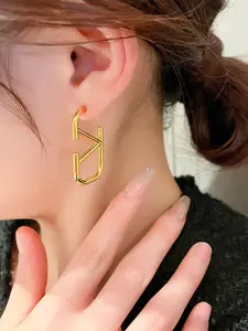 Women's 925 Silver Color Earrings, Stud Earrings Jewelry, Hypoallergenic Jewelry for Sensitive Skin, Durable & Stylish Design, Perfect Gift Idea, Statement Earrings