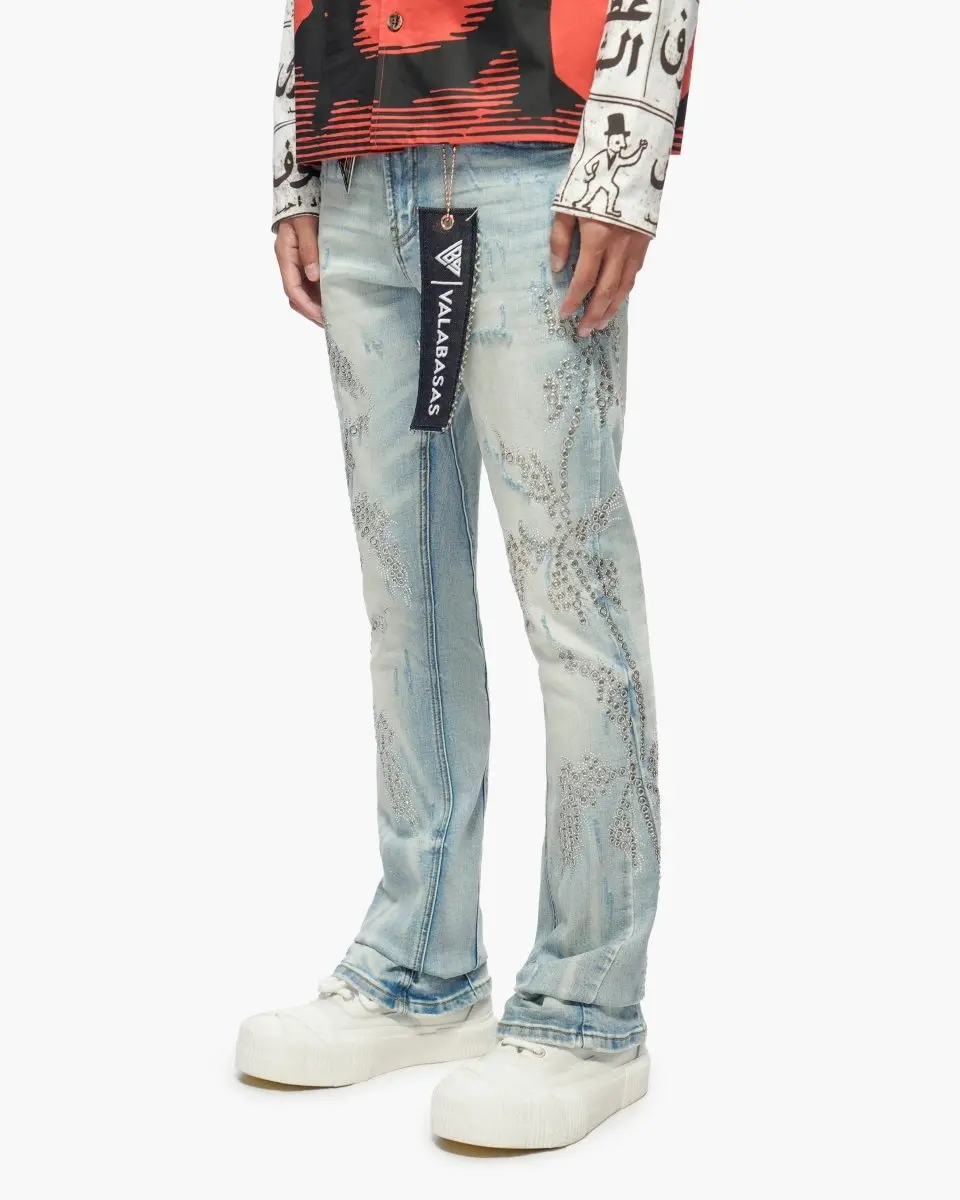 Men's Oakmont Light Blue Wash Stacked Jeans - Menswear Bottoms Infused with Spandex