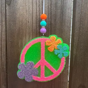 Peace sign with Flowers Freshie