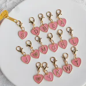1PC new 26 English letter lobster buckle, pink love letter keychain marking buckle, suitable for bags, wallets, earphone covers, car keys DIY accessories pendants, Mother's Day holiday gifts, holiday party gifts, friends' birthday gifts