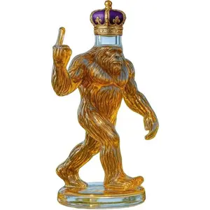 Novelty Bigfoot Whiskey Decanter, Unique Creative Sasquatch Themed Liquor Storage Bottle, Fun Barware Gift for Outdoor Enthusiasts, Man Cave Home Bar Display