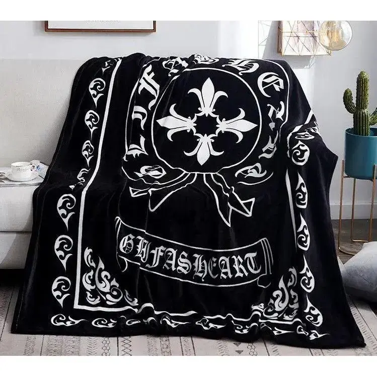 Throw Blanket Chrome Cross Heart Blanket Lightweight Napping Sofa Blanket Plush Flannel Blanket Quilt Durable Fleece Blanket warm nap blanket soft flannel shawl