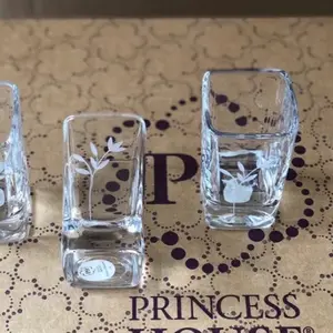 Juego de 4 tequileros princess house, línea princess Moderna