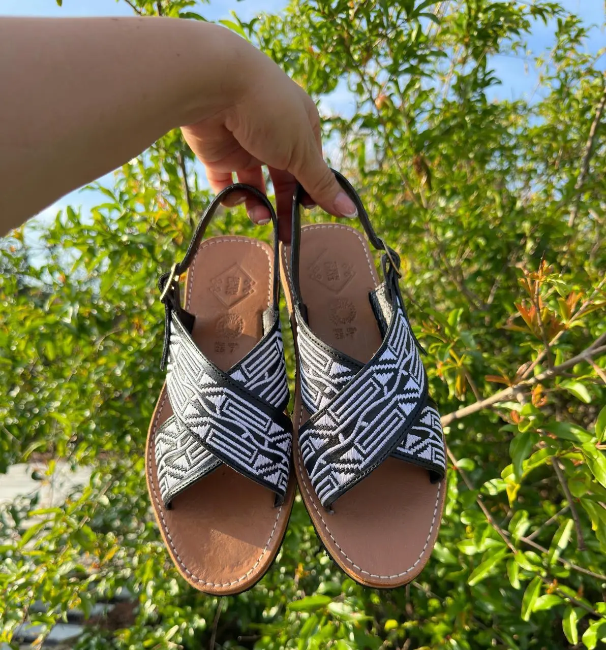 Juan Huaraches Cruzado