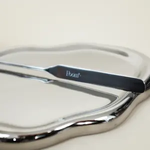 Glide & Glow Foundation Spatula