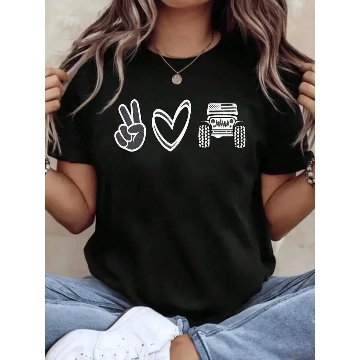 Women's Jeep Graphic Tee in Soft , Oversized Relaxed Fit Crewneck, Breathable Everyday Casual Staple Piece, Fabric, Crew Neck, Car Graphic Women's T-Shirts, Comfy Style Women's T-Shirts