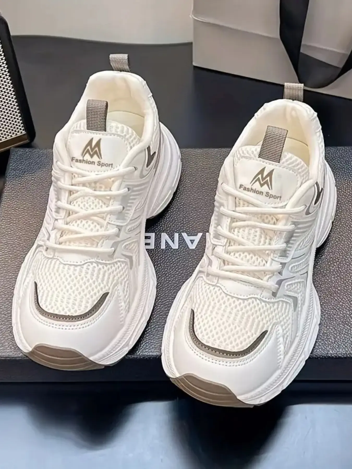 Women's Casual Sports Shoes, Comfortable Athletic Footwear for Daily Wear, Stylish Ladies Running Sneakers, Fashionable Running Shoes, Breathable Running Sneakers, Sporty Running Shoes, Breathable Runner, Perfect for Gym and Outdoor Activities