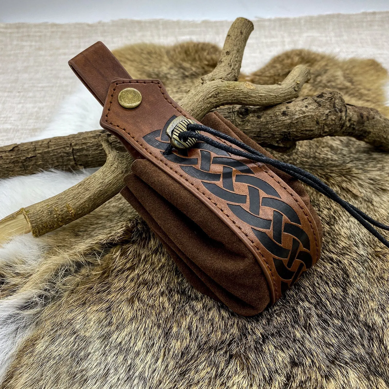 🪓⚔️ RavenHide Viking Belt Pouch – Medieval Coin & Utility Bag