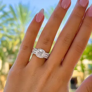 Set of 3 classic style princess cut square diamond engagement rings for women, mixed stone, suitable for everyday wear and wedding, ideal gift for Valentine's Day or Mother's Day